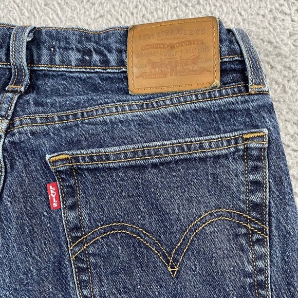 Levis Premium Wedgie Jeans Womens 28 Button Fly Mid Rise Denim Dark Wash - Picture 10 of 11
